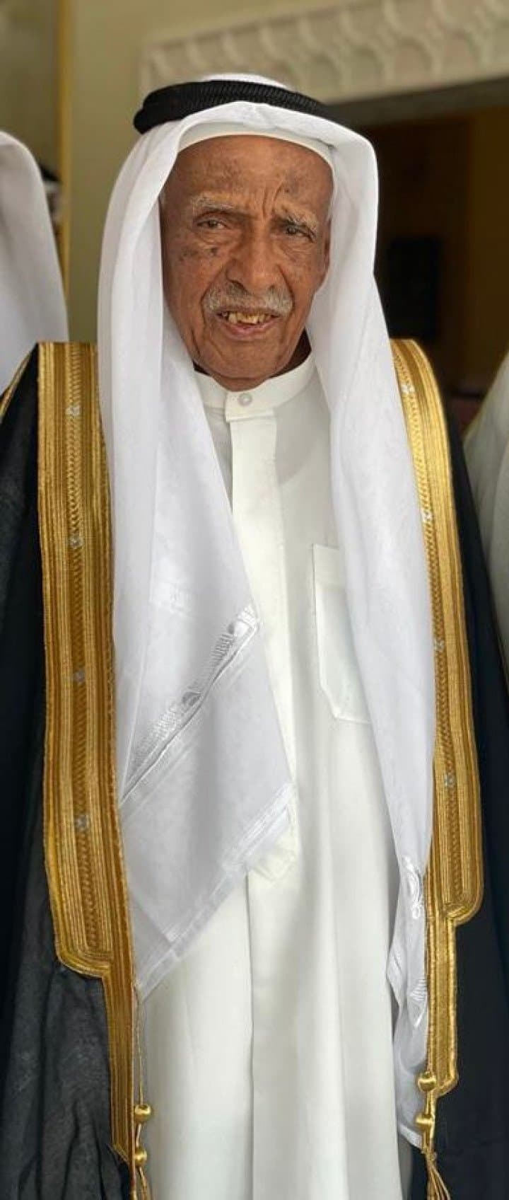 الشيخ الدكتور جاسم بن أحمد السعيدي الظفيري ينعي ابن عمه راشد بن حسن السعيدي الظفيري.