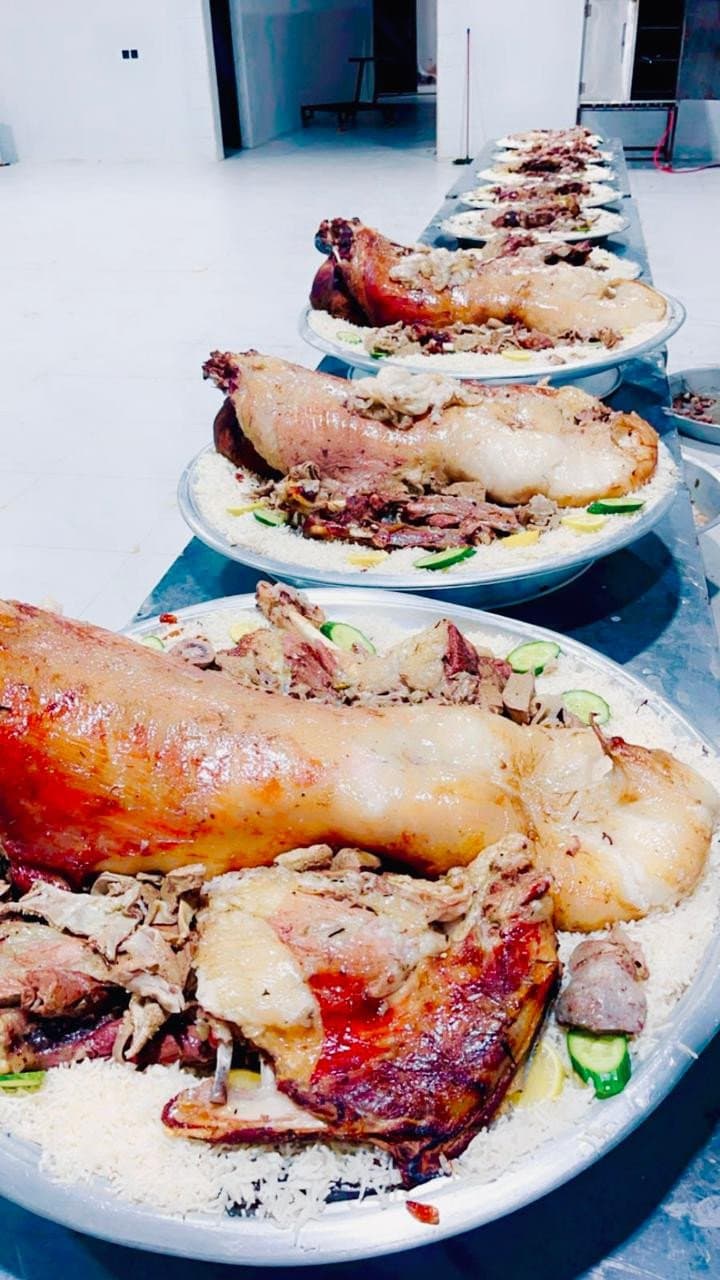 “الحنيذ الجنوبي”.. نكهة أصيلة من جبال أبها تتأهب للوصول إلى العاصمة