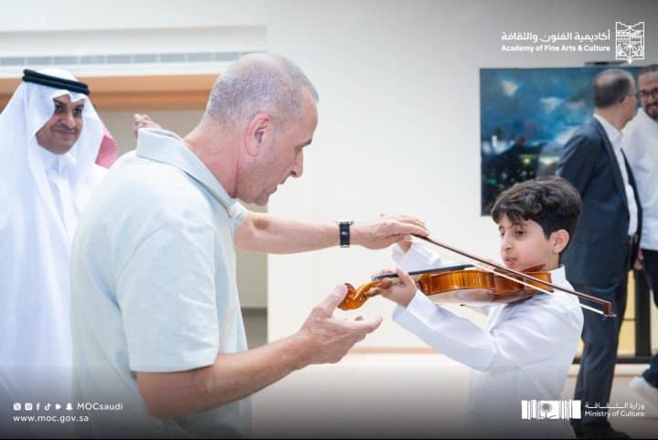 مدارس الموهوبين الثقافية تفتح أبوابها للمبدعين