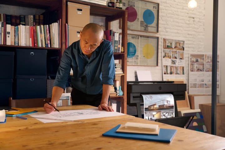 HP Accelerates the Future of Work Company transforms future-ready workspaces and simplifies work experiences with intelligent AI-powered solutions