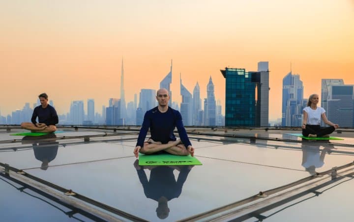 فعالية "دبي يوغا 2025" الجديدة تعزز أنشطة الدورة التاسعة من "تحدي دبي للياقة"
