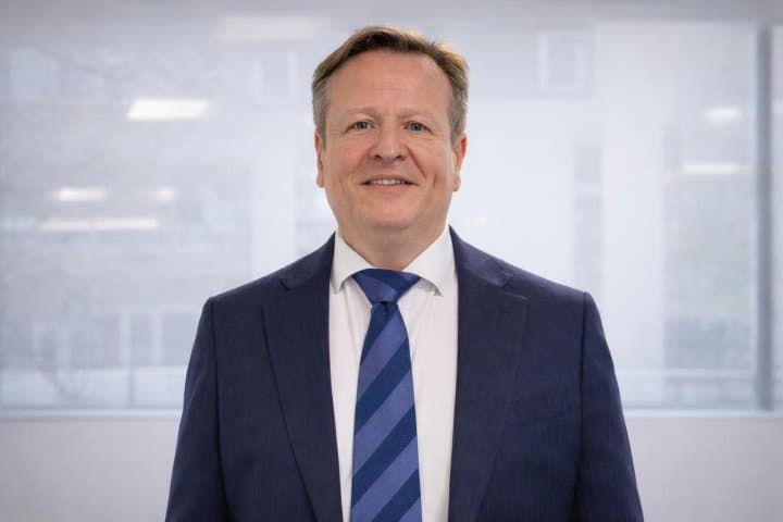 مجموعة سوميه التعليمية تُعيّن "سبنسر كولز" في منصب الرئيس التنفيذي الجديد