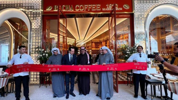 (دار باشا )العريقة تفتتح أول فروعها في العاصمة الرياض