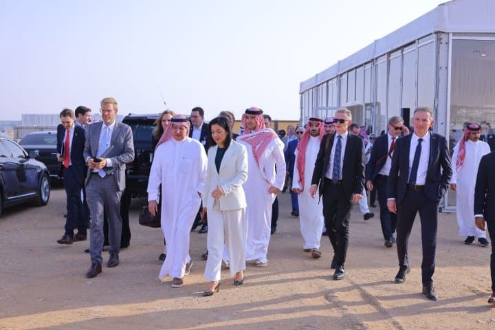 وزيرة الاقتصاد والطاقة الألمانية كاترينا رايشه تزور مجمّع الجفالي الصناعي في مدينة الملك عبدالله الاقتصادية