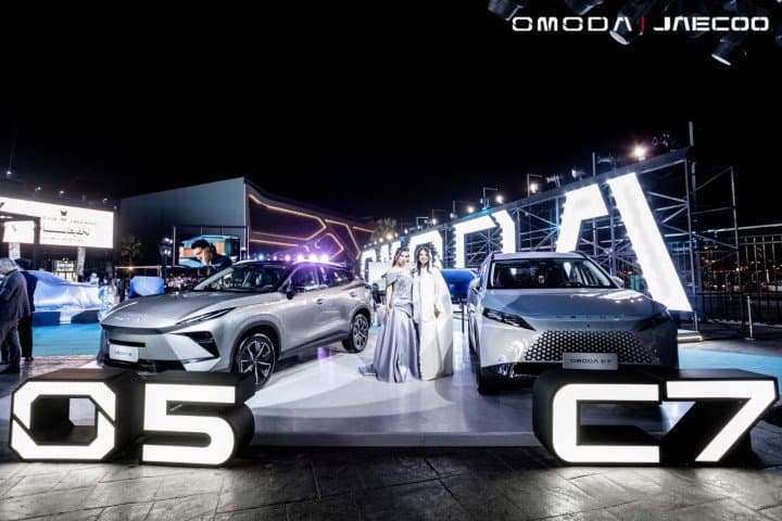 ليلة أومودا للأزياء في المملكة تدشن مرحلة جديدة من التنقّل الذكي وتجمع بين الأناقة والتكنولوجيا