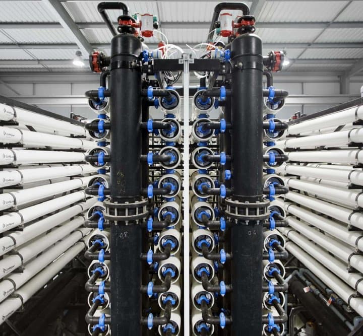 أكسيونا تختبر نظام تناضح عكسي من الجيل الجديد لتعزيز كفاءة تحلية المياه
