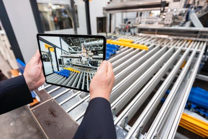 معرض ألمنيوم أرابيا يعلن انضمام وزارة الصناعة والثروة المعدنية كشريك استراتيجي