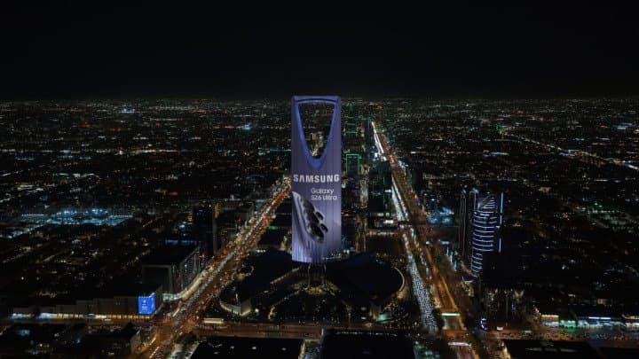 إطلاق سلسة هواتف Samsung Galaxy S26 يضيء سماء المملكة باستحواذ إعلاني حصري وشامل عبر شبكة "روتانا ساينز"