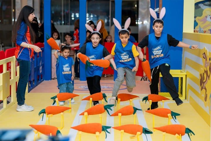 الظهران مول يعيد صياغة مفهوم الترفيه في قطاع التجزئة، ويختتم 10 أيام من فعاليات «فريق لوني تونز» الترفيهية