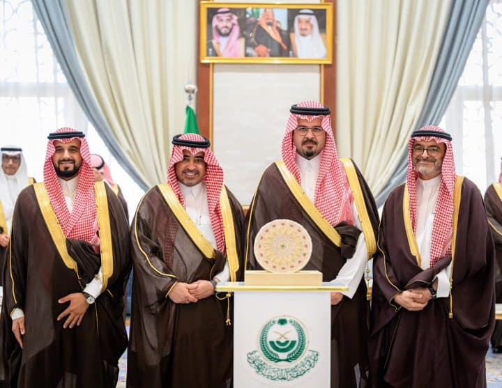 أمير منطقة المدينة المنورة يكرّم "طيبة" تقديرًا لشراكتها في موسم شتاء المدينة 2025-2026